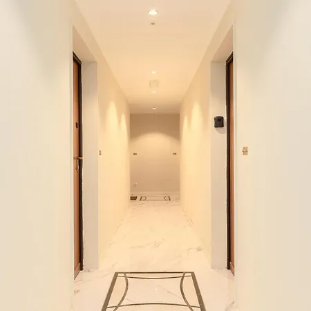 Volta Center, Porta Nuova